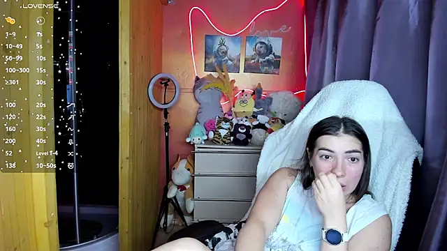 Snapshot of Fiery_Brunette_ chatting on 9, 3, 2026 Fiery Brunette online show from 9, 3, 2026