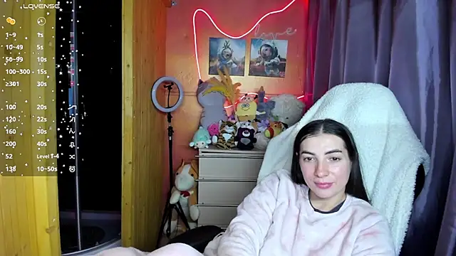 Snapshot of Fiery_Brunette_ chatting on 13, 3, 2026 Fiery Brunette online show from 13, 3, 2026