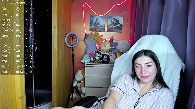 Snapshot of Fiery_Brunette_ chatting on 15, 3, 2026 Fiery Brunette online show from 15, 3, 2026