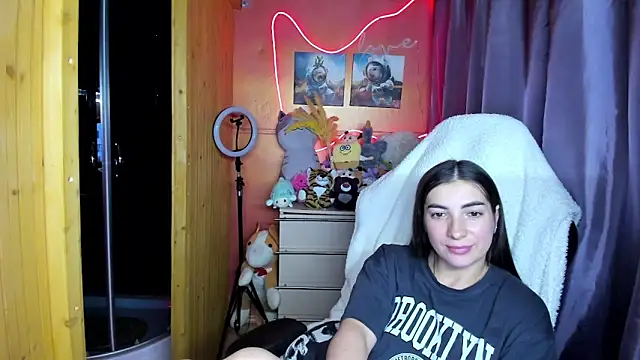 Snapshot of Fiery_Brunette_ chatting on 16, 3, 2026 Fiery Brunette online show from 16, 3, 2026