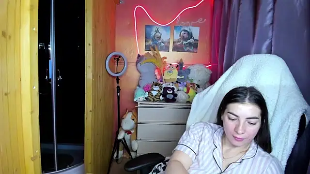 Snapshot of Fiery_Brunette_ chatting on 24, 3, 2026 Fiery Brunette online show from 24, 3, 2026