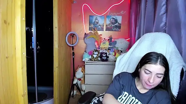 Snapshot of Fiery_Brunette_ chatting on 28, 3, 2026 Fiery Brunette online show from 28, 3, 2026