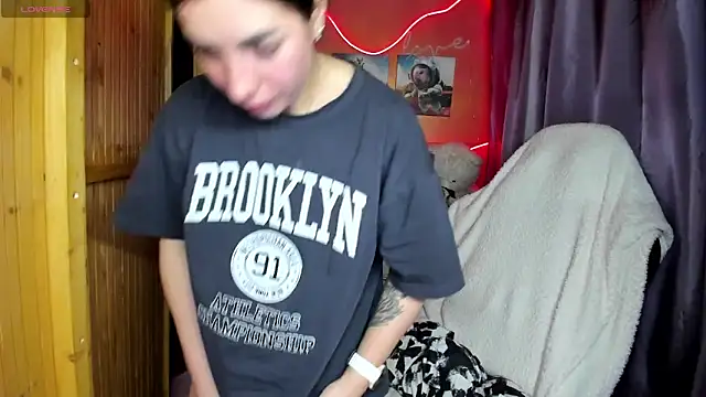 Snapshot of Fiery_Brunette_ chatting on 3, 4, 2026 Fiery Brunette online show from 3, 4, 2026