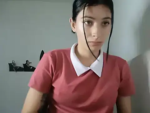 Mia foster1 online show from 19, 2, 2025