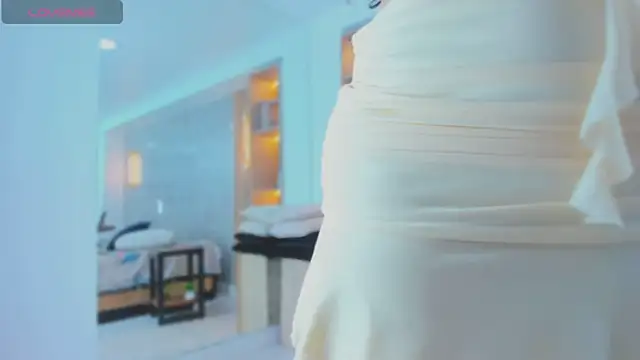 sabrina shark  online show from 30, 10, 2025