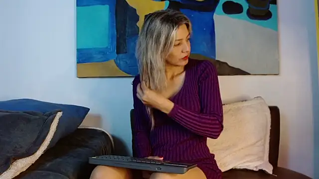 Snapshot of alana_valdiri chatting on 6, 2, 2025 alana valdiri online show from 6, 2, 2025