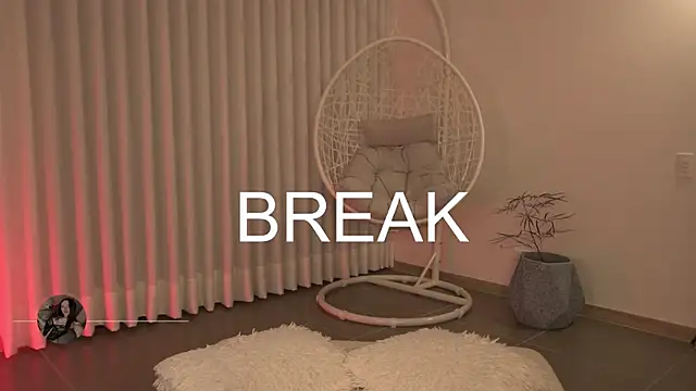 Daihanwatson  online show from 12, 12, 2024