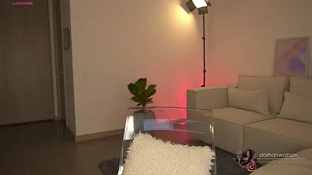 Daihanwatson  online show from 10, 3, 2025