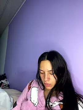 hannahb-e online show from 7, 12, 2024