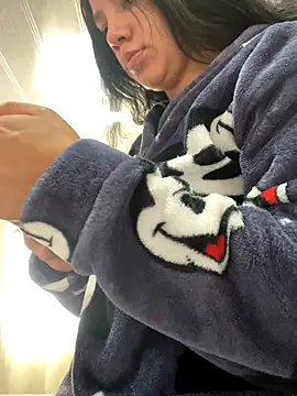 hannahb-e online show from 12, 11, 2025