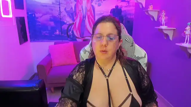katie joness  online show from 6, 12, 2024
