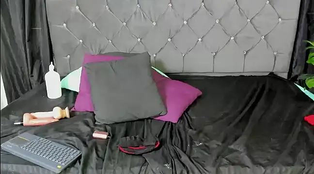 Cataleya divine online show from 1, 3, 2025