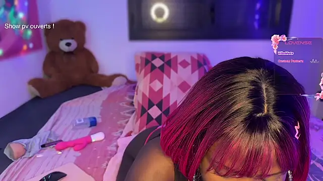 Snapshot of Miss-syanaa chatting on 3, 3, 2025 Miss-syanaa online show from 3, 3, 2025