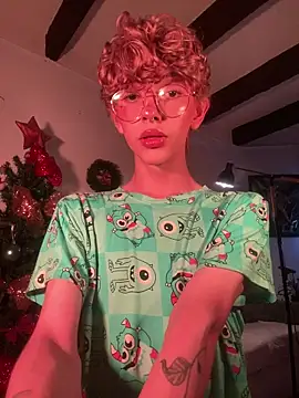 Snapshot of lyamthommpson chatting on 17, 12, 2025 lyamthommpson online show from 17, 12, 2025