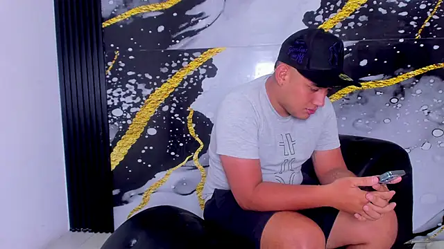 sweethot    online show from 27, 9, 2025