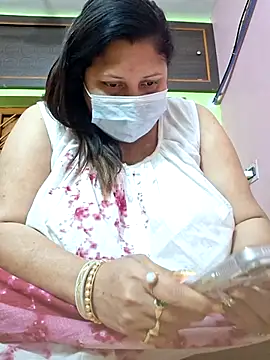 Snapshot of kunjan789 chatting on 7, 3, 2025 kunjan789 online show from 7, 3, 2025