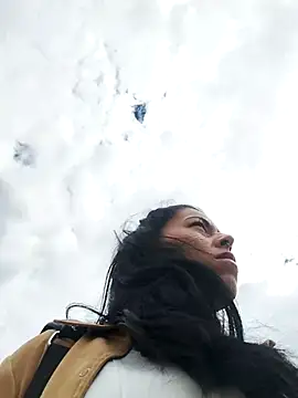 Emily Wane online show from 26, 11, 2025