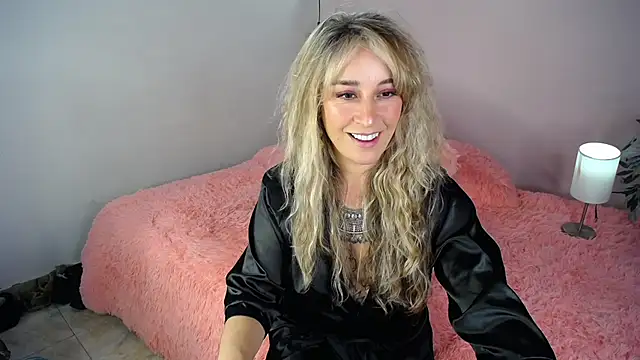 Paula Paz online show from 11, 2, 2026