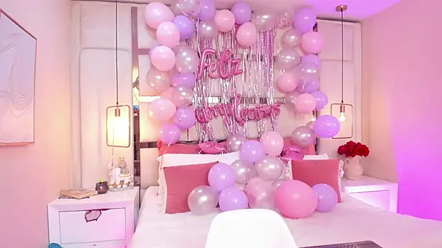 Snapshot of elizavenus chatting on 14, 11, 2025 elizavenus online show from 14, 11, 2025