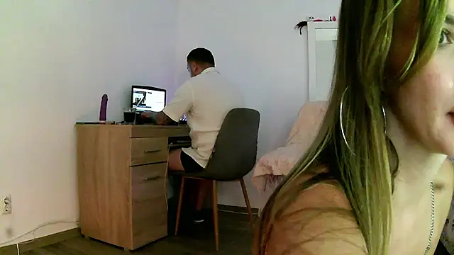 Snapshot of missmimixx chatting on 18, 10, 2025 missmimixx online show from 18, 10, 2025