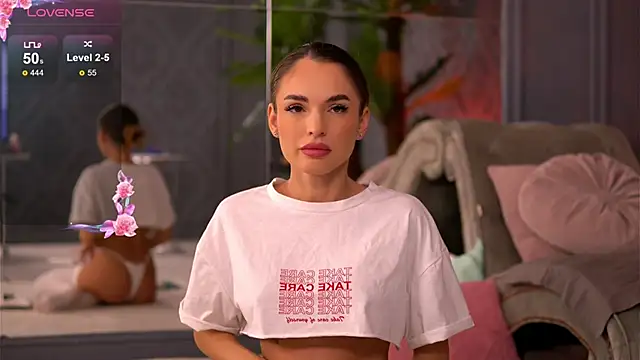 EsmeAinsley online show from 21, 12, 2024