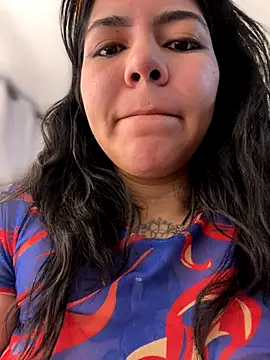 Snapshot of JulianaCastillo chatting on 15, 10, 2025 JulianaCastillo online show from 15, 10, 2025