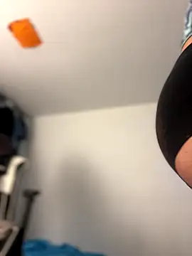 Snapshot of JulianaCastillo chatting on 17, 10, 2025 JulianaCastillo online show from 17, 10, 2025