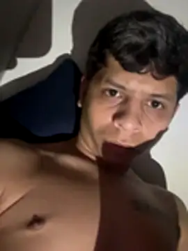 Snapshot of Joseantonio7 chatting on 4, 12, 2025 Joseantonio7 online show from 4, 12, 2025