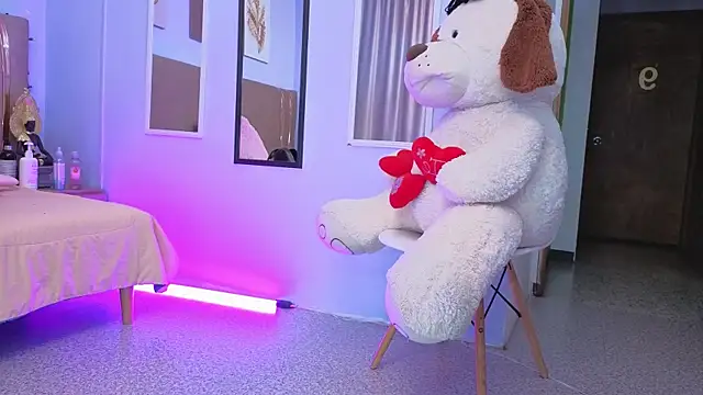 sarah cruzz  online show from 6, 3, 2026