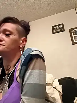 renegade vyxxen online show from 3, 2, 2026