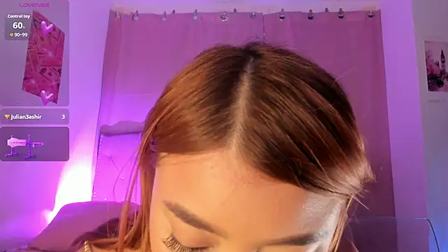 charlotte-Love09 online show from 8, 10, 2025