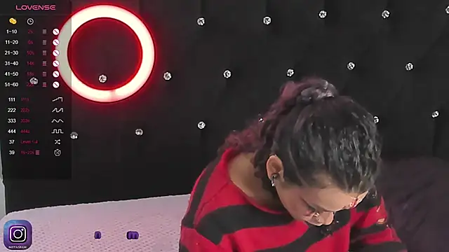 Snapshot of Lips_SaraSofia2 chatting on 26, 10, 2025 Lips SaraSofia2 online show from 26, 10, 2025