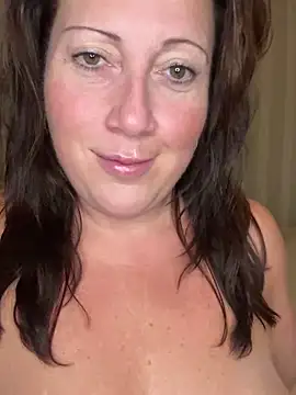 xsexycurvymilf online show from 5, 12, 2024