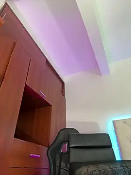 ivannapretyts online show from 4, 11, 2025