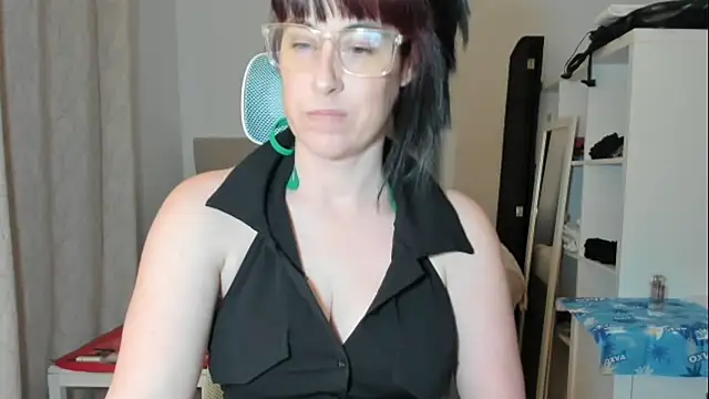 emmita69  online show from 8, 2, 2026