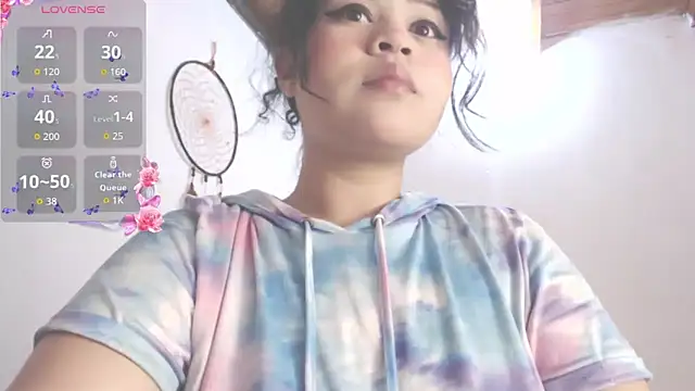 Snapshot of Amara18_ chatting on 22, 10, 2025 Amara18 online show from 22, 10, 2025