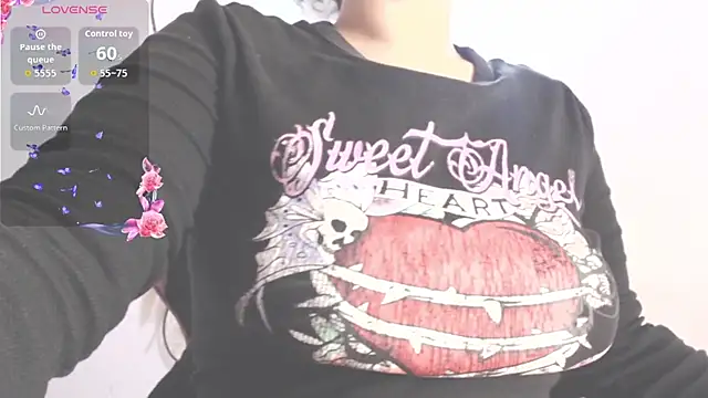 Snapshot of Amara18_ chatting on 16, 11, 2025 Amara18 online show from 16, 11, 2025