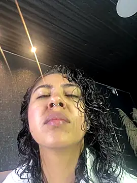 Snapshot of Amareto_ chatting on 9, 11, 2025 Amareto online show from 9, 11, 2025