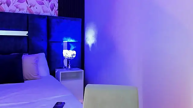 Snapshot of Amareto_ chatting on 23, 11, 2025 Amareto online show from 23, 11, 2025