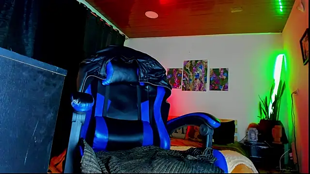 LatinMilk  online show from 21, 2, 2026