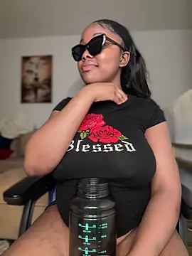 SSEXYBUBBLEBUTT101 online show from 28, 12, 2024