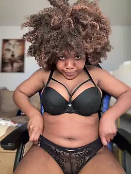SSEXYBUBBLEBUTT101 online show from 7, 1, 2025