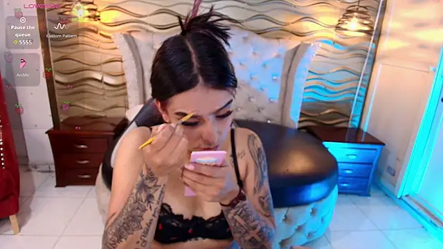 Andreita Jones online show from 5, 3, 2026