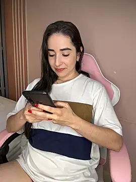 Victoria-And1 online show from 21, 10, 2025