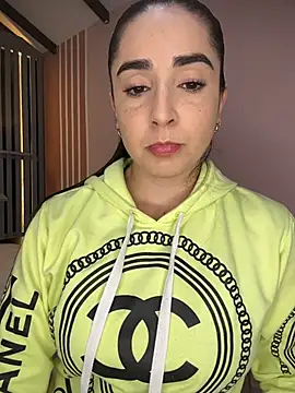 Snapshot of Victoria-And1 chatting on 10, 3, 2026 Victoria-And1 online show from 10, 3, 2026