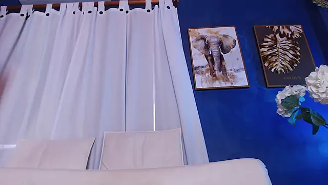 AleezaFrench online show from 20, 12, 2024