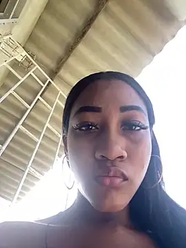 AleezaFrench online show from 22, 2, 2025