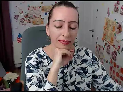 EvelynAngell online show from 16, 9, 2025