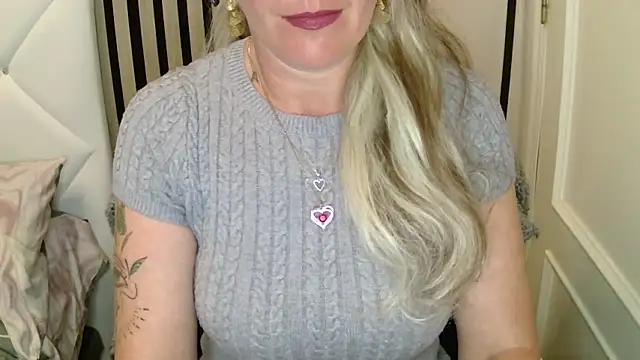 xxNoeliaxx online show from 21, 3, 2026