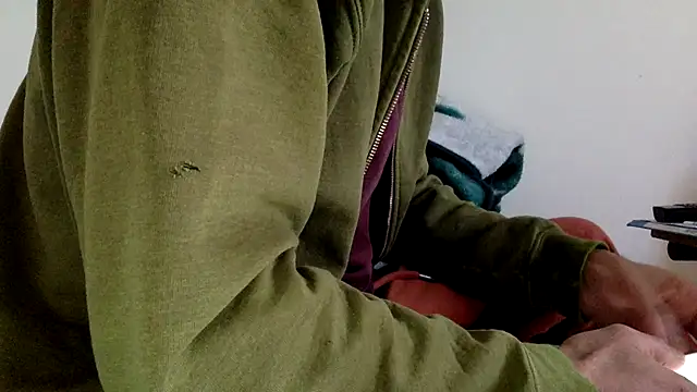 Snapshot of molozeb chatting on 17, 11, 2025 molozeb online show from 17, 11, 2025